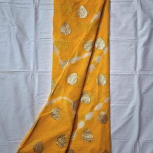 Lehariya shifon yellow colour saree with full zari work and contrast blouse. - Image 5