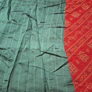 Red bandhani saree with full zari work and contrast blouse - Image 5
