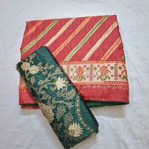 Maroon colour silk blend printed saree with contrast blouse - Image 3
